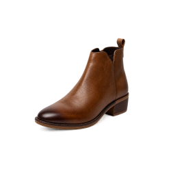 Botines de mujer en piel color camel | Carmina Jhilton
